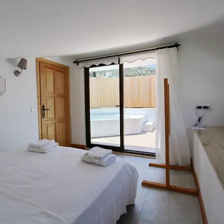 Castle, Sea View, 3 Bedroom, Private Pool, Close To Beach فيلة