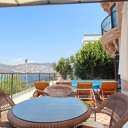 Castle, Sea View, 3 Bedroom, Private Pool, Close To Beach