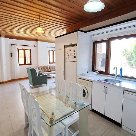 Castle, Sea View, 3 Bedroom, Private Pool, Close To Beach *